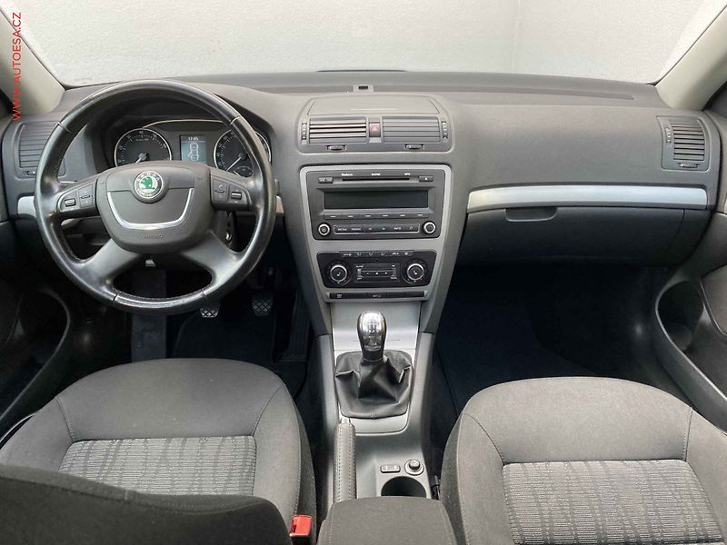 Škoda Octavia (2009) 1.4 TSi, Elegance - fotka 8 z 16