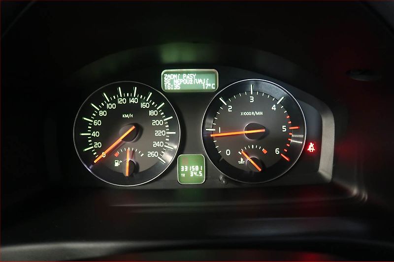 Volvo V50 (2009) 2.0 D, nová STK, za super cenu - fotka 11 z 16