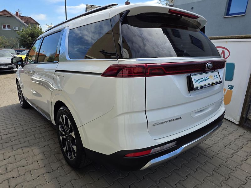 Kia Carnival 2.2-7míst-TOP VÝBAVA-2xLCD - fotka 11 z 28