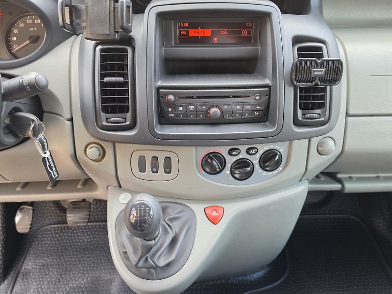 Opel Vivaro 2.0CDTi 84kW 6-MÍST*KLIMA*T.Z. - fotka 15 z 39