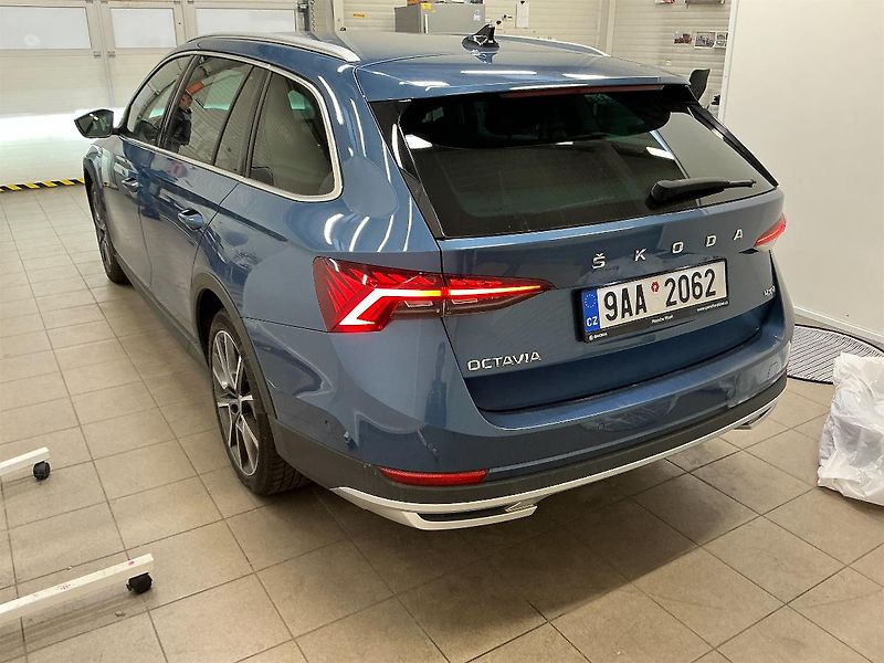 Škoda Octavia Combi 2.0 TDI 147kW DSG Scout - fotka 5 z 7