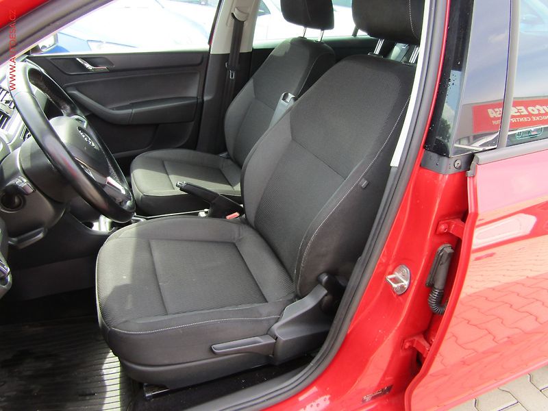 Škoda Rapid (2015) 1.4TDI, ČR, Xenon, AC, temp - fotka 9 z 23