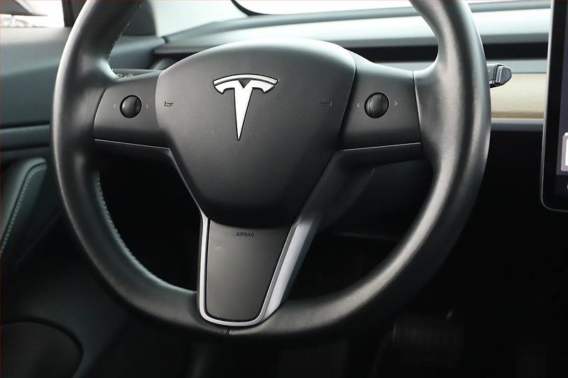 Tesla Model 3 (2019) Long Range 4WD 78kWh, SoH 82% - fotka 8 z 20