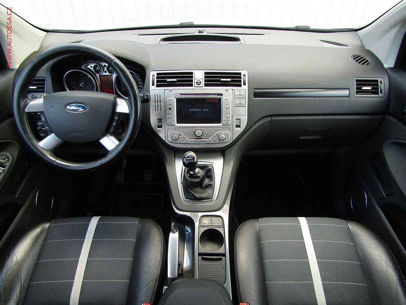 Ford Kuga (2009) 2.0 TDCi 4x4, ČR, AC, park. - fotka 8 z 20