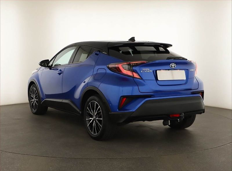 Toyota C-HR (2018) Selection 1.8 Hybrid - fotka 4 z 16