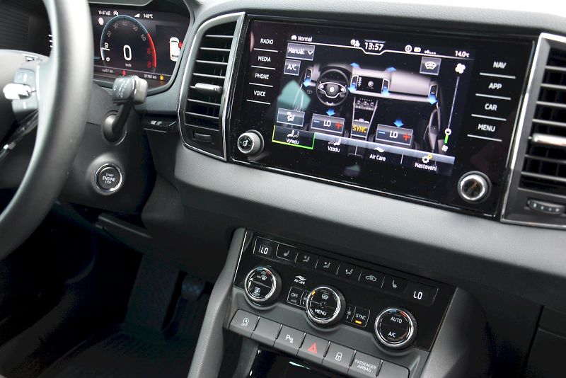 Škoda Karoq (2023) 1.5 TSI 110 kW Style Exclusive - fotka 20 z 25