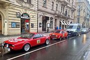 Ze startu 14. ročníku veteránské Rallye Praha Revival před Rudolfinem na náměstí Jana Palacha v Praze.