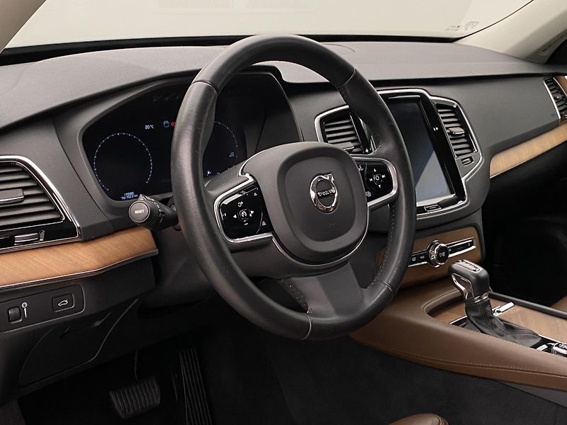 Volvo XC90 D5 AWD INSCRIPTION AUT CZ - fotka 18 z 49