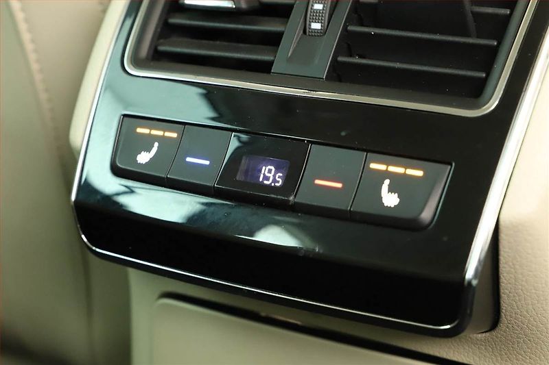 Škoda Superb (2022) Style 2.0 TSI - fotka 16 z 19