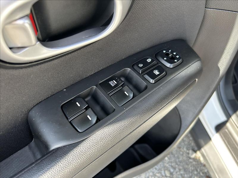 Kia Soul 1,6 GDi Automat 44t km  Tažné - fotka 11 z 44