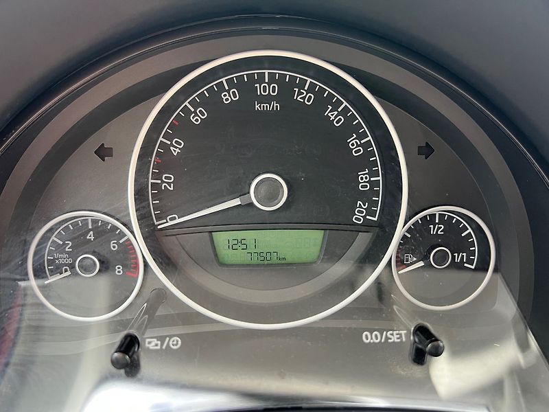 Škoda Citigo Elegance  1,0MPI 55kW - fotka 12 z 12
