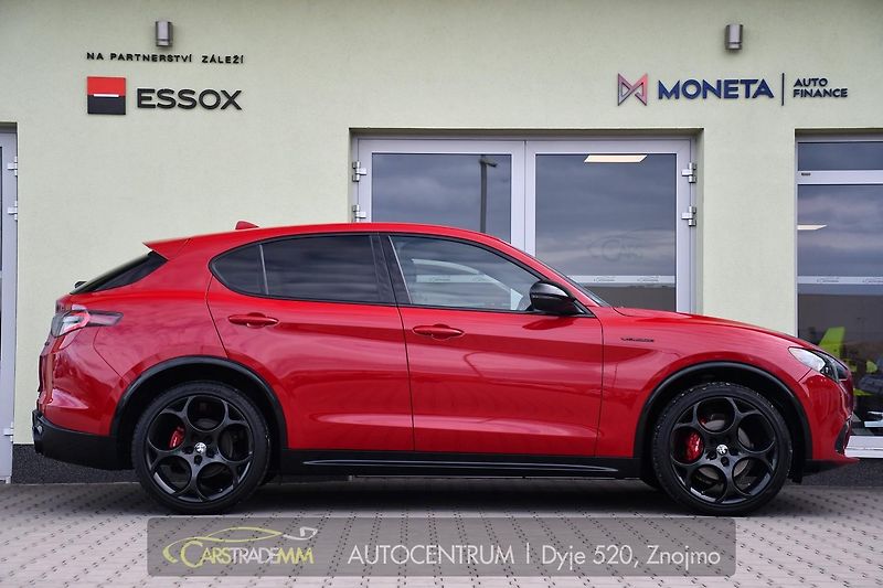 Alfa Romeo Stelvio 2.2 D154kW Veloce AT8-Q4 - fotka 6 z 56