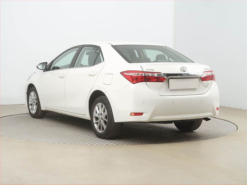 Toyota Corolla (2014) 1.6 Valvematic, Automat, ČR - fotka 4 z 15