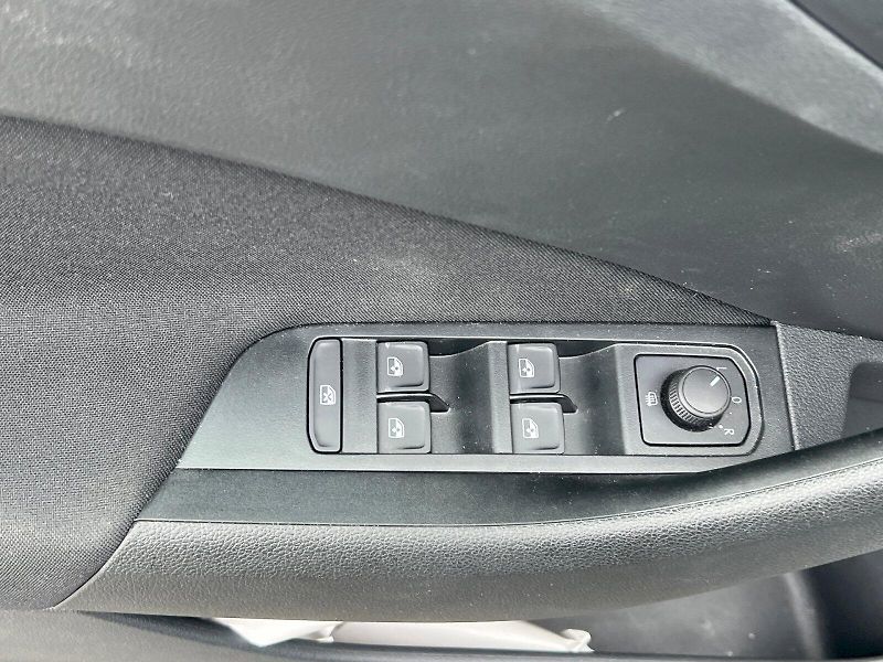 Škoda Kamiq (2025) Selection 1.0TSi 85kW 6°manuál - fotka 28 z 29