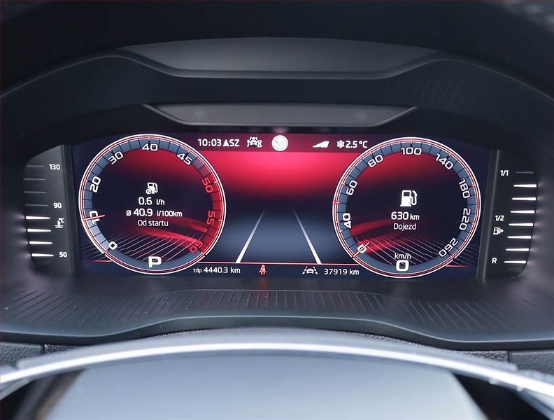 Škoda Karoq (2024) Sportline 2.0 TDI - fotka 11 z 25