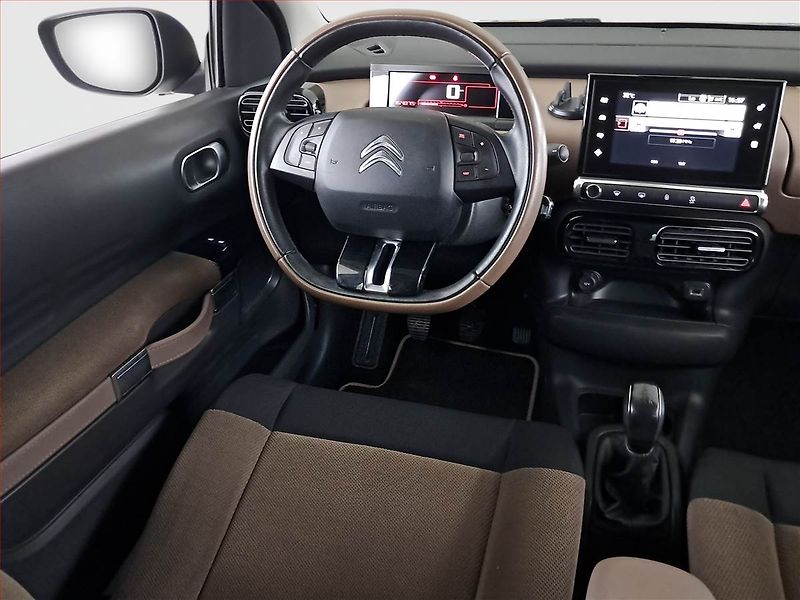 Citroën C4 Cactus (2016) 1.6 BlueHDi, ČR,1.maj - fotka 7 z 18