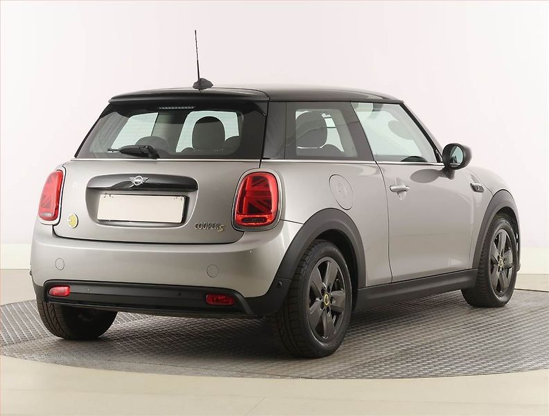 Mini Ostatní (2023) Cooper SE 32 kWh, SoH 97% - fotka 5 z 25