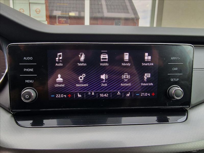 Škoda Octavia 2.0 TDI, původ ČR, 1.Majitel - fotka 25 z 50
