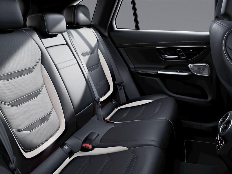 Mercedes-Benz GLC (2026) 3,0 Mercedes-AMG 53 4MATIC+ - fotka 8 z 9