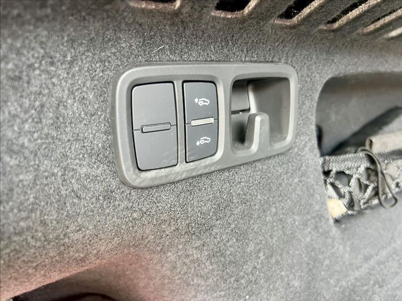 Audi RS Q8 4,0 TFSi QUATTRO MATRIX záruka - fotka 16 z 46
