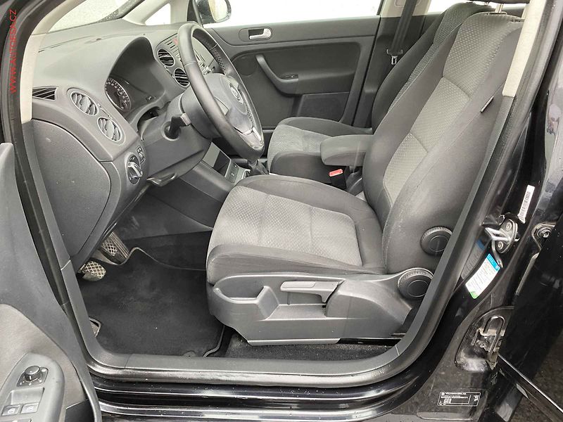 Volkswagen Golf Plus (2010) 1.6 i, Comfortline, park - fotka 9 z 16