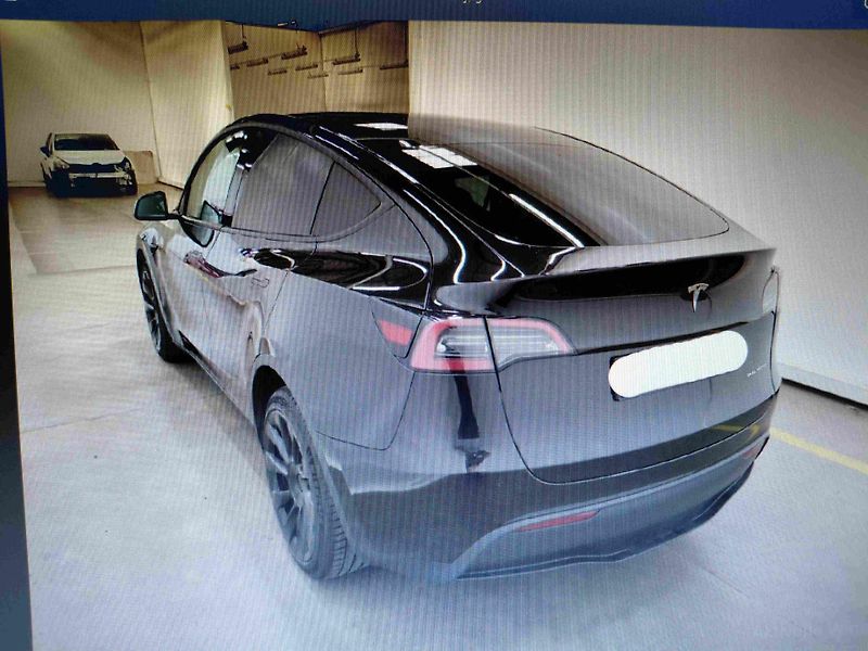 Tesla Model Y (2023) AWD Long Range    PŘIPRAVUJEME - fotka 3 z 10