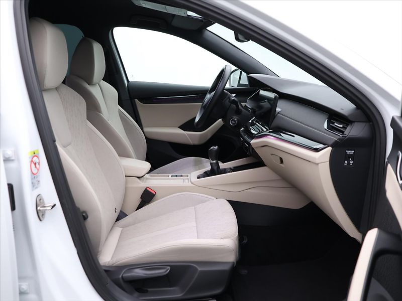 Škoda Octavia 1,5 TSI 110kW Style LED CZ - fotka 12 z 38