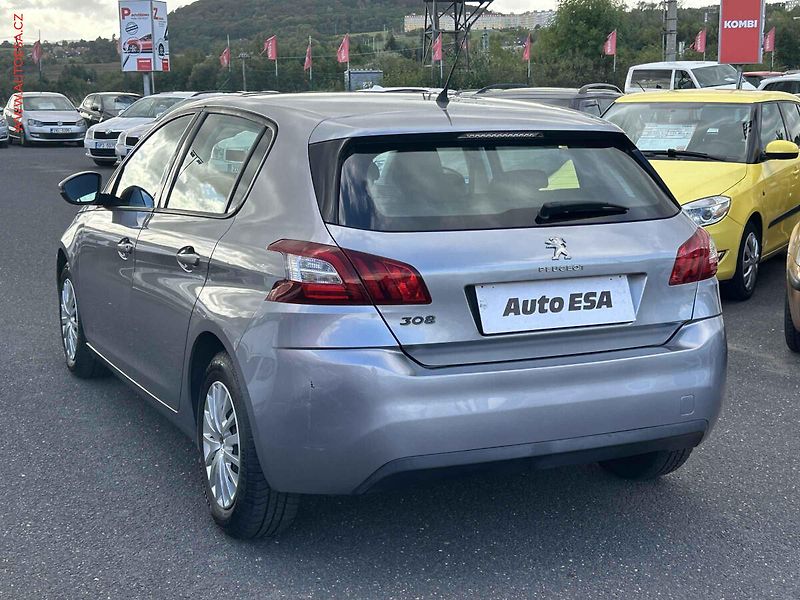 Peugeot 308 (2015) 1.2 PT, 1.maj,ČR, Access - fotka 6 z 15