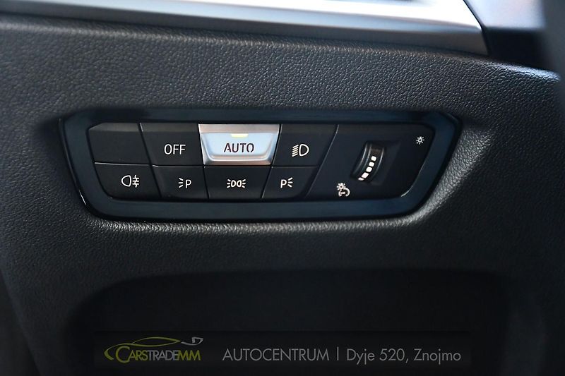 BMW Řada 3 320d xDrive M-SPORT ČR HUD DCC - fotka 27 z 58