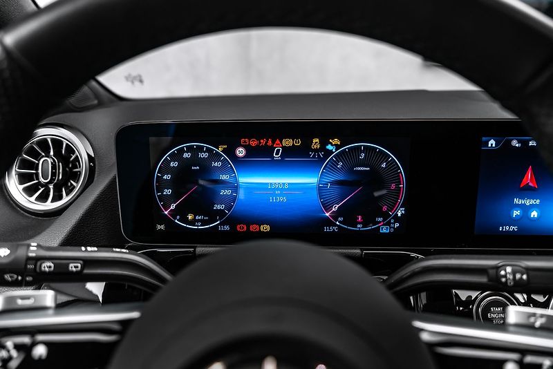Mercedes-Benz GLA d 4Matic AMG, ZÁRUKA, CZ - fotka 20 z 22