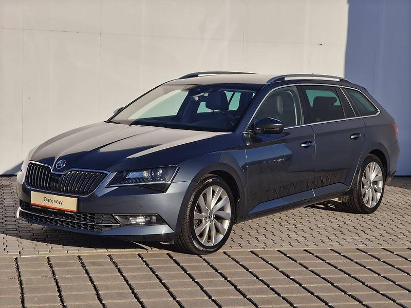 Škoda Superb Style 7DSG 2,0TDI - fotka 1 z 27