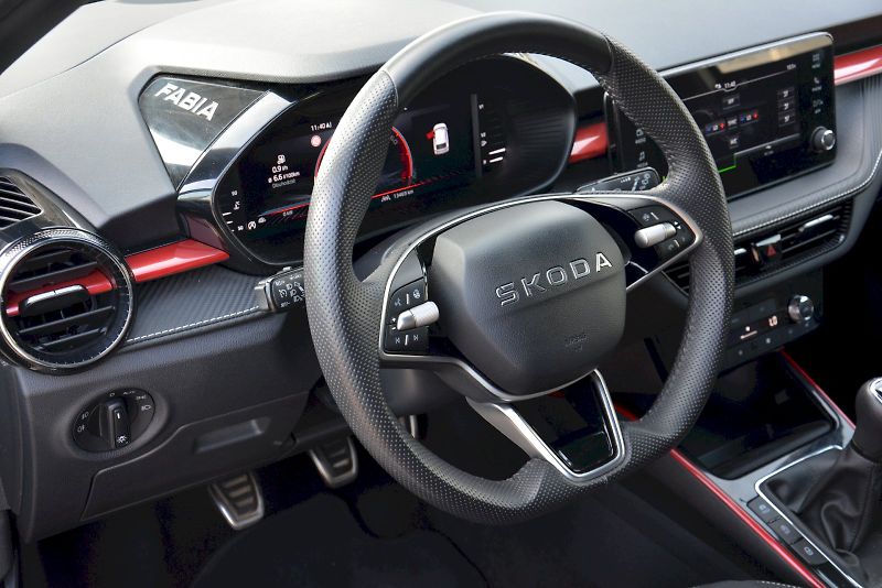 Škoda Fabia (2025) 1.0 TSI 85 KW Monte Carlo - fotka 15 z 28