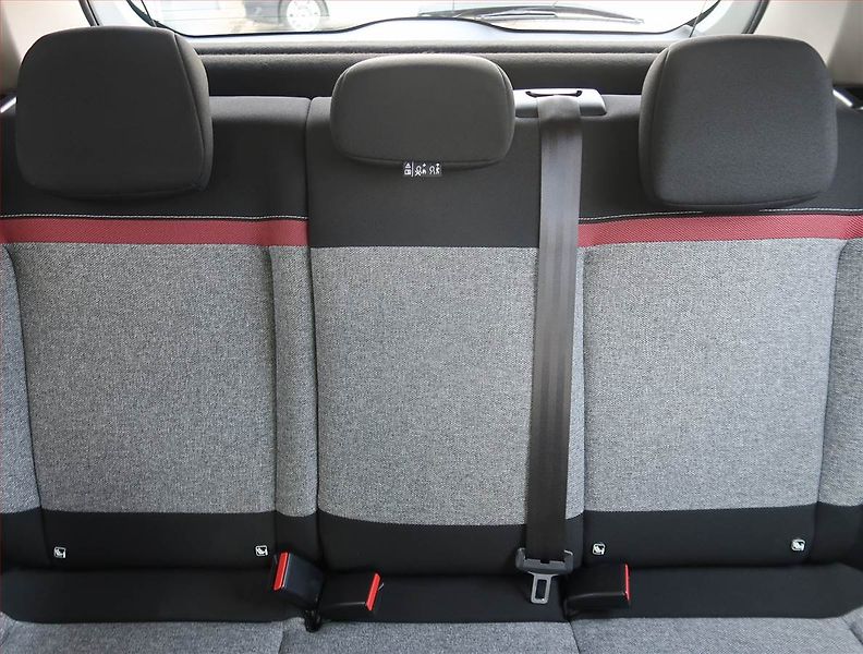 Citroën C3 (2021) C-Series 1.2 PureTech, LPG, ČR - fotka 10 z 25