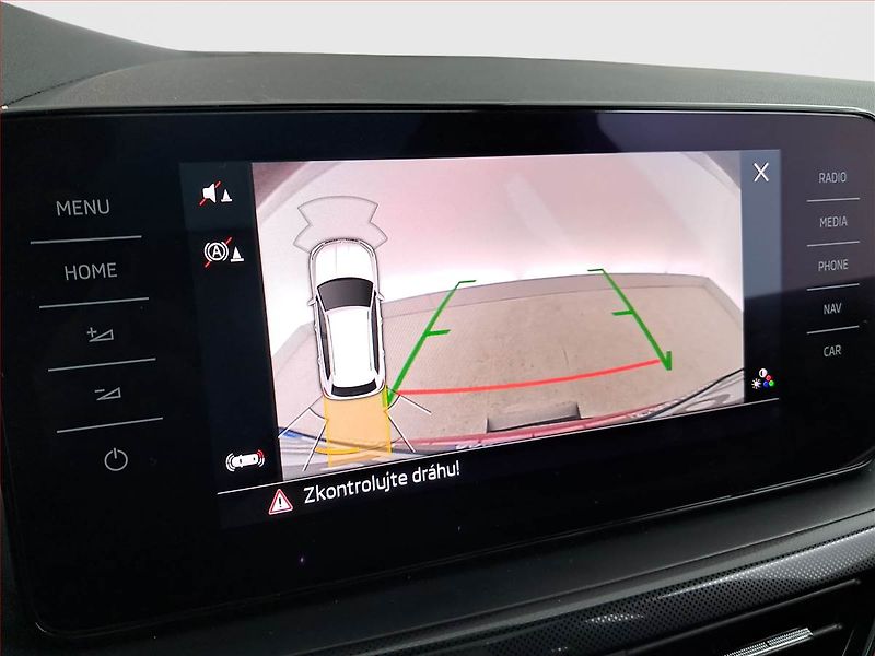 Škoda Kamiq (2020) 1.5 TSI - fotka 15 z 24