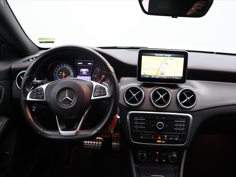 Mercedes-Benz CLA 2,1 220d Aut. 130kW AMG Line - fotka 19 z 26