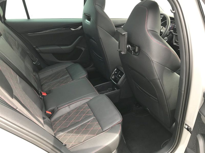 Škoda Octavia (2025) COMBI RS 2,0 TSI 195 KW 7-STUP - fotka 11 z 31