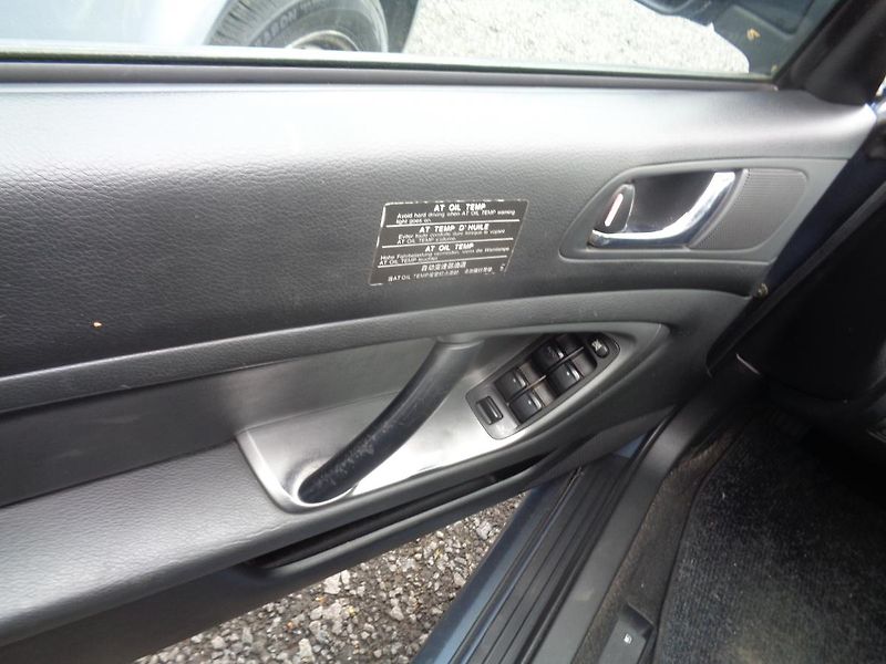 Subaru Legacy 2,0 - fotka 10 z 30
