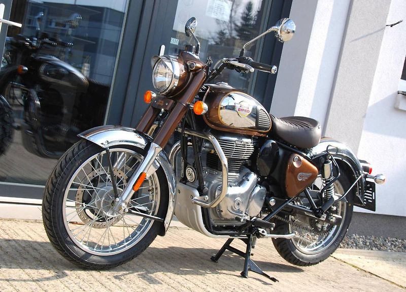 Royal Enfield Classic 350 (2026) BROWN - fotka 4 z 25