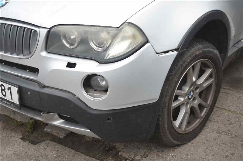 BMW X3 (2006) 3,0 D - fotka 8 z 20