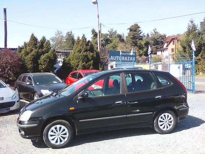 Nissan Almera Tino (2005) 1.8i 16V, kola navíc, závěs - fotka 3 z 32