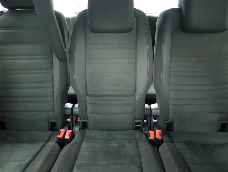 Volkswagen Touran (2018) Highline 1.8 TSI, Automat - fotka 10 z 18