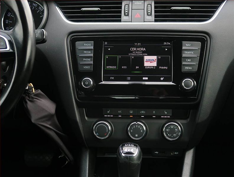Škoda Octavia (2015) Ambition Plus 2.0 TDI, 4X4 - fotka 12 z 19