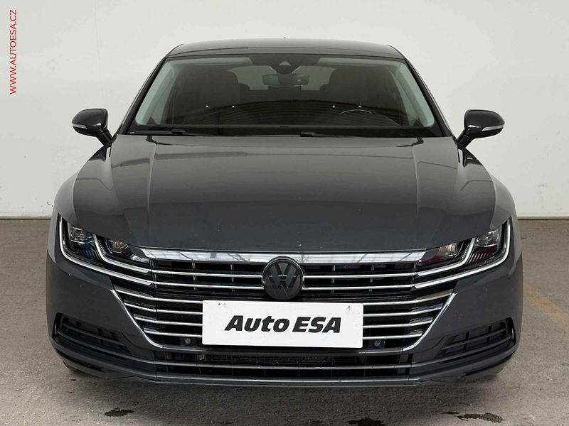 Volkswagen Arteon (2019) 2.0 TDI, ČR, DSG, LED, navi - fotka 2 z 16