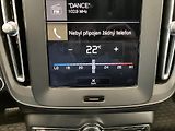 Volvo XC40 T3 FWD Kinetic AT8 - náhled 32