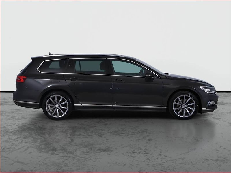 Volkswagen Passat (2019) R-Line 2.0 TDI, 4X4, Automat - fotka 6 z 26