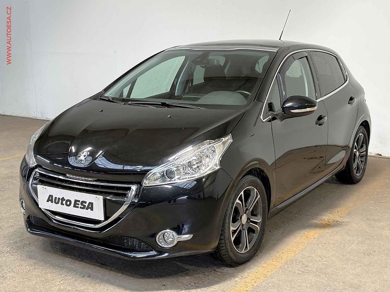 Peugeot 208 (2015) 1.2 PT, STK8/28 - fotka 3 z 16