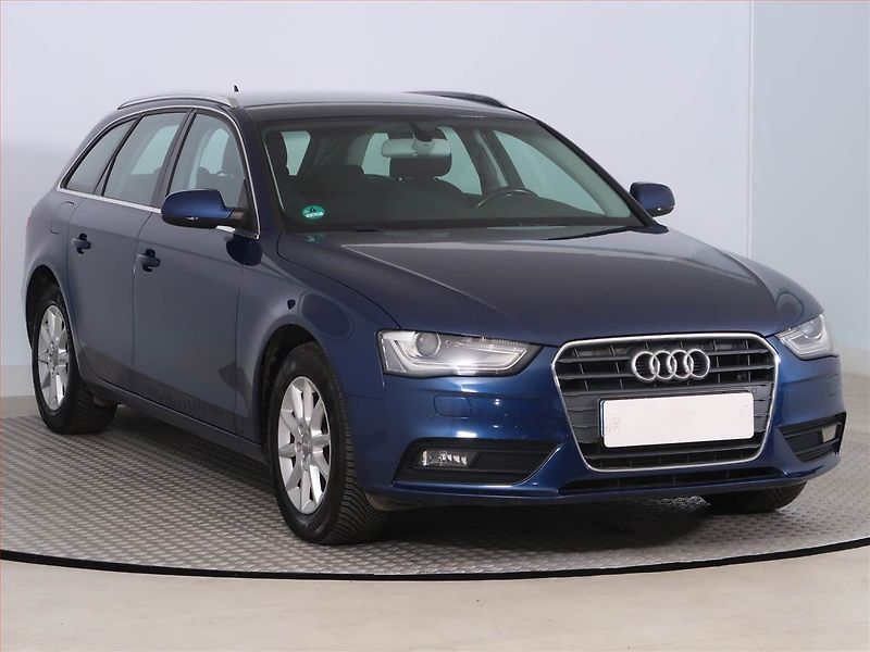 Audi A4 (2014) 1.8 TFSI, Xenony, Tempomat - fotografie inzerátu