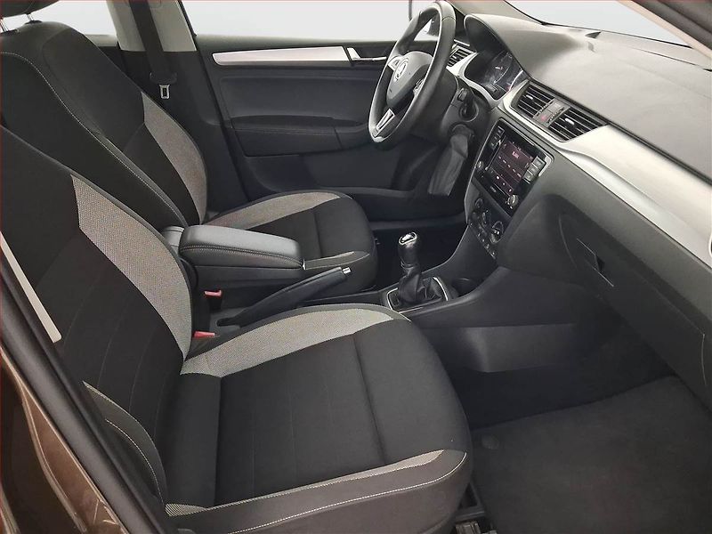 Škoda Rapid (2018) Spaceback 1.0 TSI - fotka 9 z 19