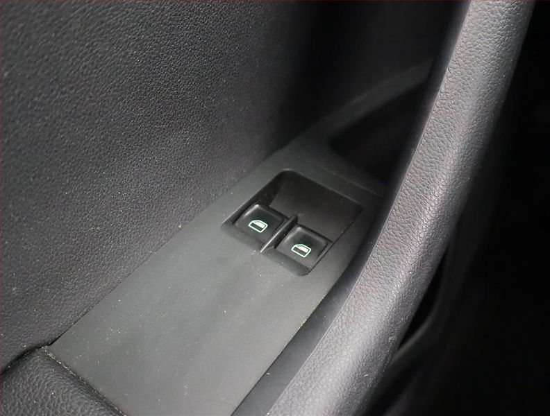 Škoda Octavia (2014) Elegance 1.6 TDI, Tempomat - fotka 14 z 17