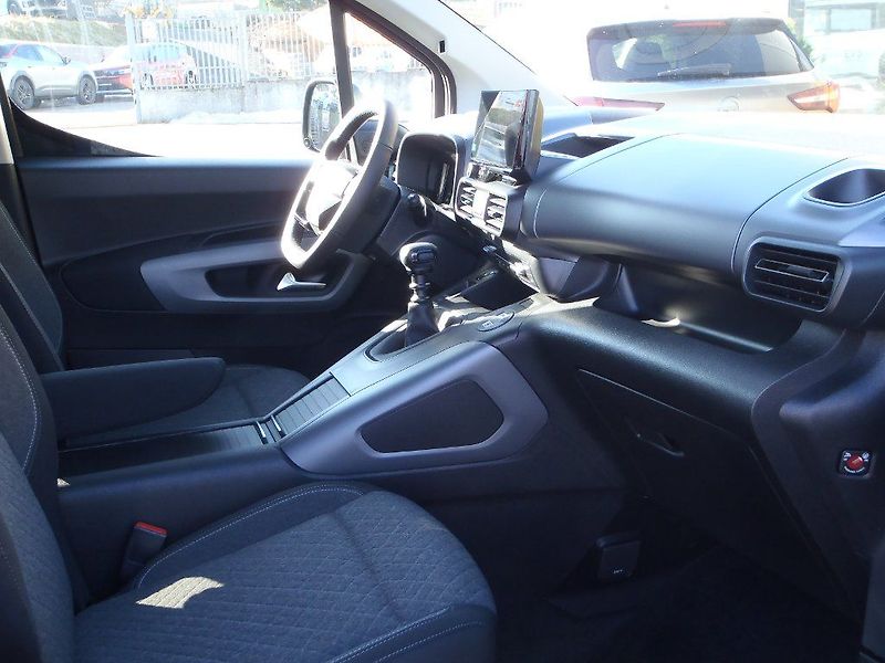 Opel Combo Elegance Plus XL - fotka 10 z 29